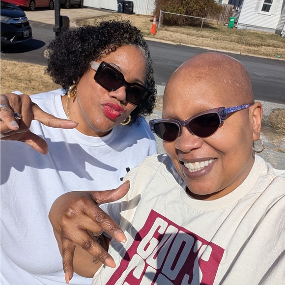 OUR CLOTHING & MORE SHARE SHOW 💙♥️💙 - Picture 2 of 6